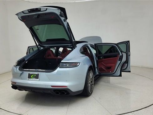 Used 2023 Porsche Panamera Platinum Edition image 74