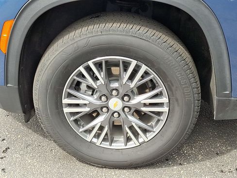 Certified 2026 Chevrolet Traverse LT AWD/4WD image 9