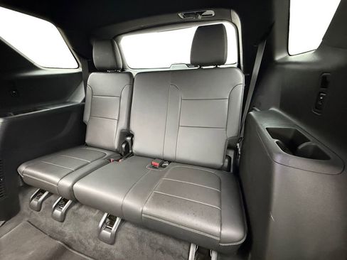 Used 2022 Chevrolet Traverse Premier AWD/4WD image 21