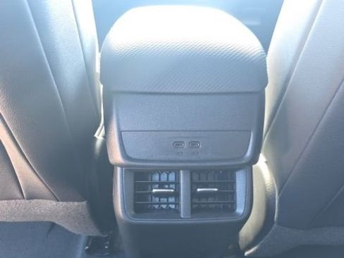 New 2026 Chevrolet Equinox LT w/ Convenience Package II image 30