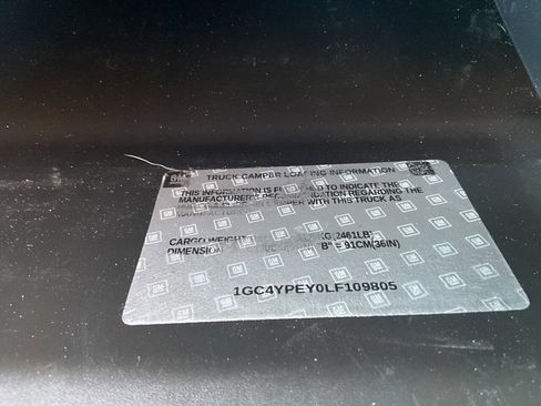 Used 2020 Chevrolet Silverado 2500 LTZ w/ LTZ Premium Package image 57