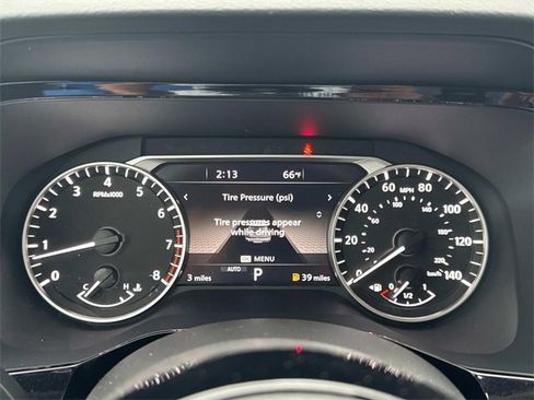 New 2025 Nissan Pathfinder SL image 35