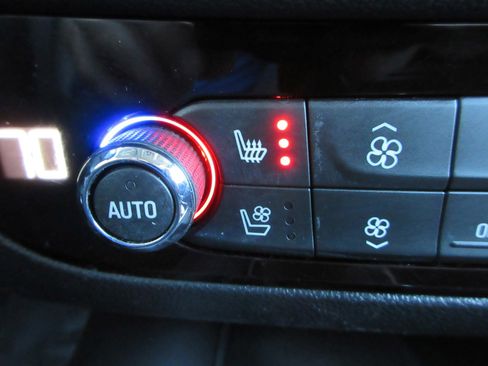 Used 2020 Buick Enclave Avenir w/ Avenir Technology Package image 48