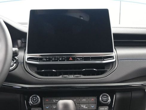 New 2026 Jeep Compass Limited image 37