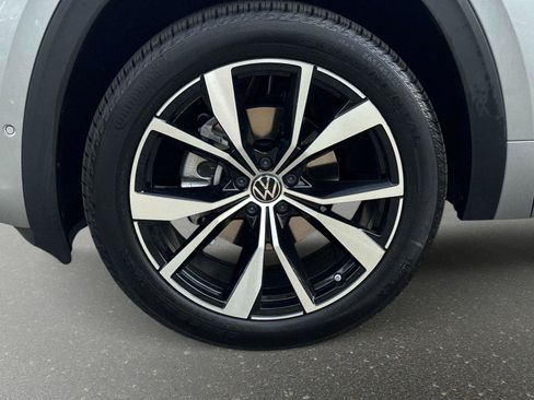 New 2026 Volkswagen Atlas SEL Premium R-Line image 4