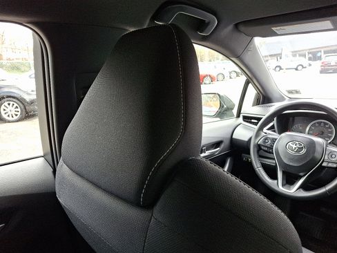 Used 2022 Toyota Corolla Hatchback image 13