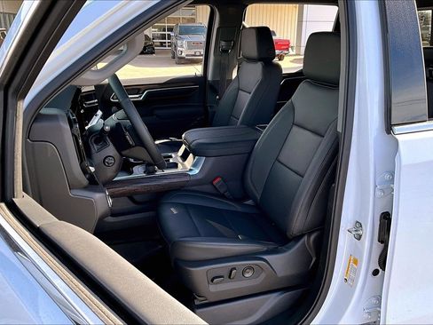 New 2026 GMC Sierra 1500 SLT w/ SLT Premium Plus Package image 9