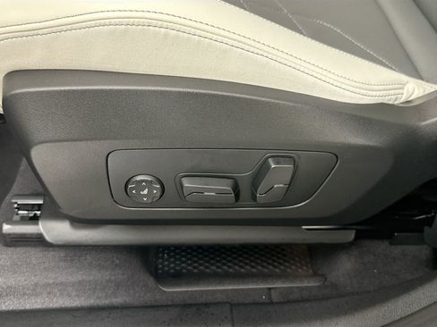 New 2026 BMW X1 xDrive28i w/ Technology Package image 18