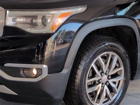 Used 2018 GMC Acadia SLE w/ Driver Alert Package I image 11