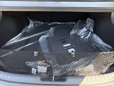 New 2026 Hyundai Elantra SEL Sport Premium FWD image 5