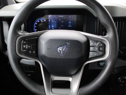 Used 2021 Ford Bronco 2-Door w/ Sasquatch Package image 19