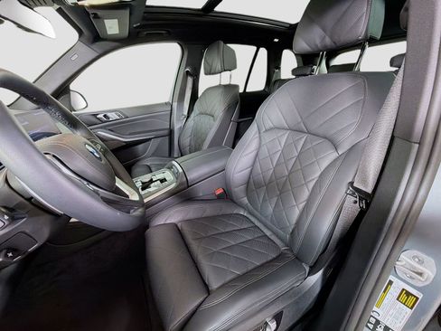 Certified 2025 BMW X5 xDrive40i w/ Climate Comfort Package image 12