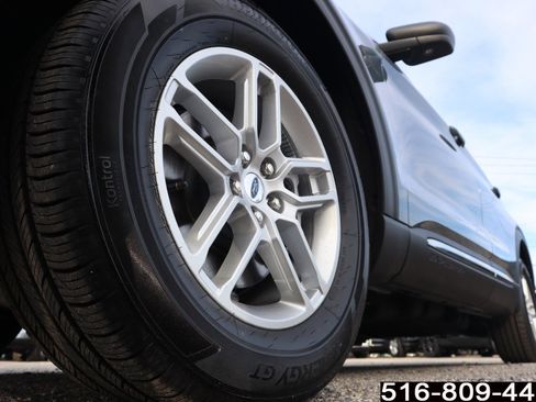 Used 2025 Ford Explorer Active image 11