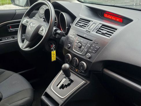 Used 2015 MAZDA MAZDA5 Sport image 17