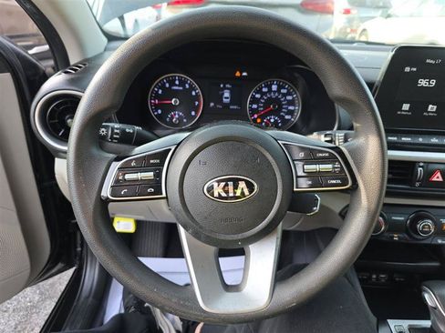 Used 2021 Kia Forte LXS FWD image 15