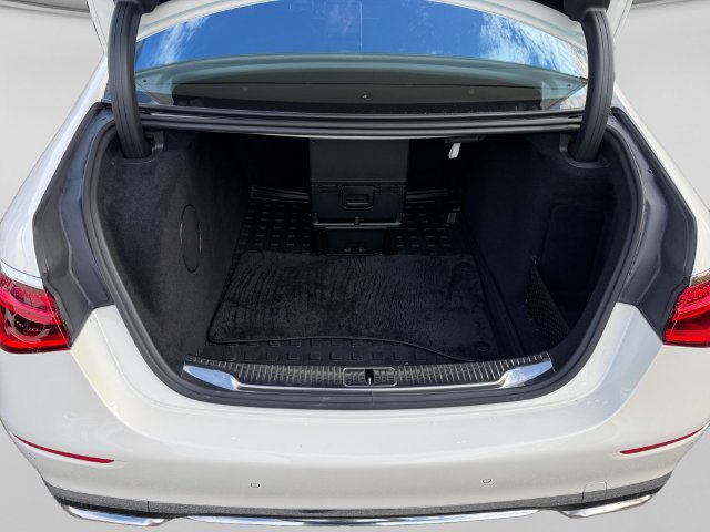 Used 2023 Mercedes-Benz Maybach S 580 4MATIC image 9