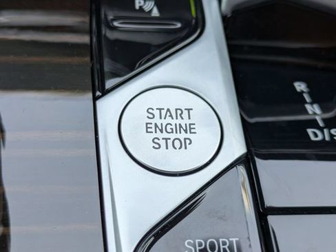 Used 2026 BMW X5 xDrive40i w/ M Sport Package AWD/4WD image 31