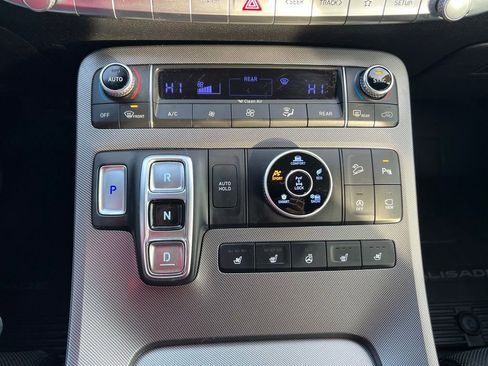 Used 2020 Hyundai Palisade Limited image 37