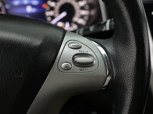 Used 2018 Nissan Murano SV FWD image 26