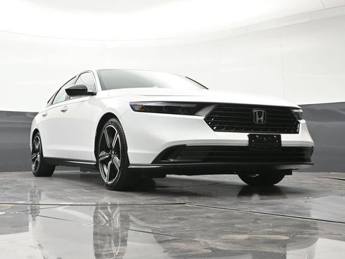 Used 2023 Honda Accord Sport image 30