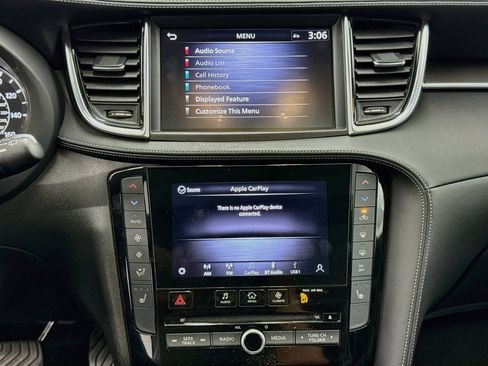 Used 2023 INFINITI QX50 Luxe FWD image 19