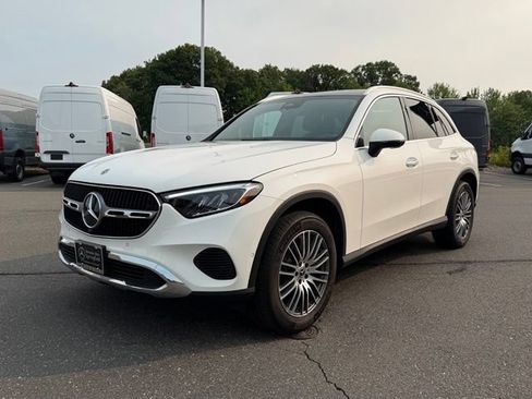 Certified 2024 Mercedes-Benz GLC 300 4MATIC image 3