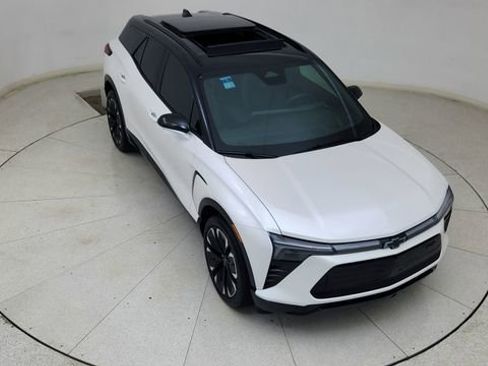 Used 2025 Chevrolet Blazer EV RS image 78