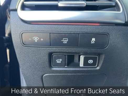 Used 2024 Hyundai Palisade Calligraphy image 10