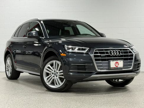 Used 2018 Audi Q5 2.0T Premium Plus w/ Premium Plus Package AWD/4WD image 3