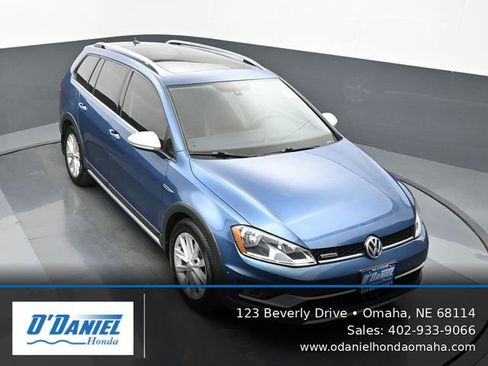 Used 2017 Volkswagen Golf Alltrack SE AWD/4WD image 20