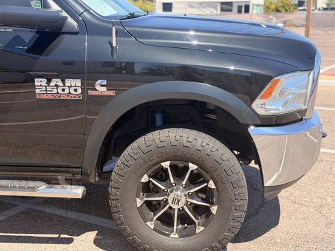 Used 2018 RAM 2500 Tradesman w/ Chrome Appearance Group AWD/4WD image 10
