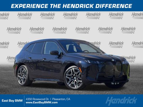 Used 2026 BMW iX xDrive60 w/ M Sport Package image 1