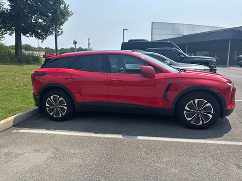Certified 2024 Chevrolet Blazer EV LT AWD/4WD image 10