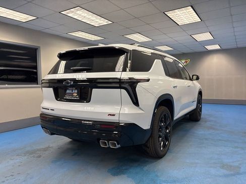 New 2026 Chevrolet Traverse RS w/ LPO, Floor Liner Package AWD/4WD image 2
