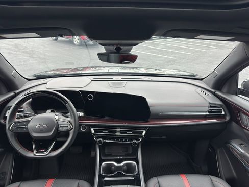 Used 2024 Chevrolet Traverse RS w/ LPO, Floor Liner Package image 15