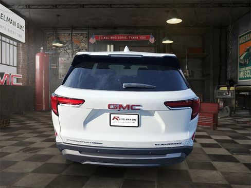 New 2026 GMC Terrain Elevation image 24
