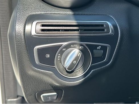 Used 2023 Mercedes-Benz C 300 Coupe image 11