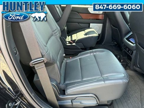 Used 2022 Lincoln Navigator Reserve w/ Equipment Group 201A image 10