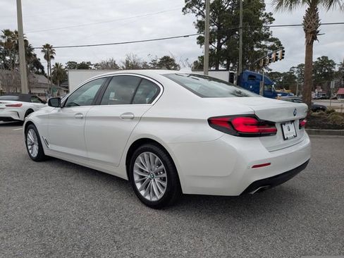 Used 2023 BMW 530i w/ Convenience Package image 7