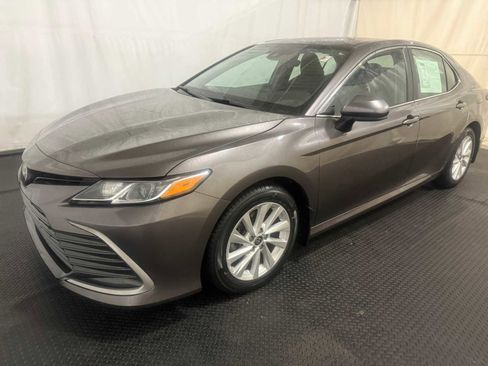 Certified 2023 Toyota Camry LE image 6
