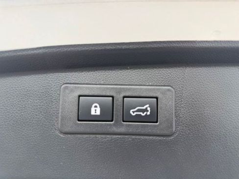 Certified 2025 Subaru Outback Premium AWD/4WD image 25