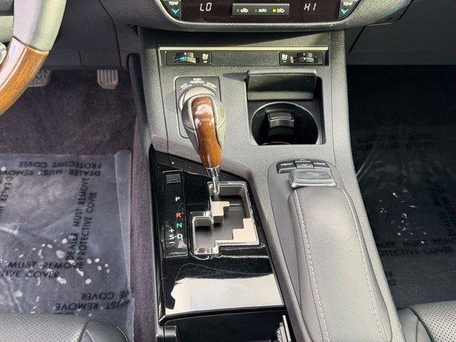 Used 2015 Lexus ES 350 w/ Premium Package FWD image 17