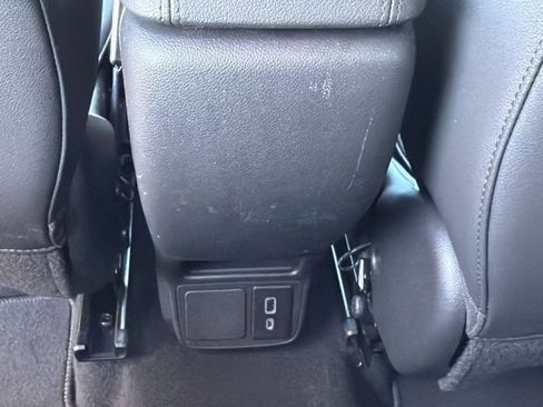 Used 2024 Buick Encore GX Sport Touring image 31