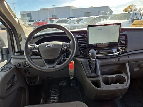 Used 2023 Ford Transit 350 XLT image 13