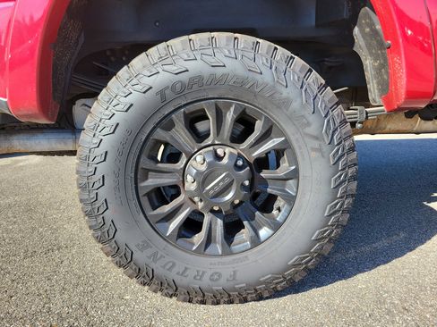 Used 2020 Ford F250 Platinum w/ Tremor Off-Road Package image 34