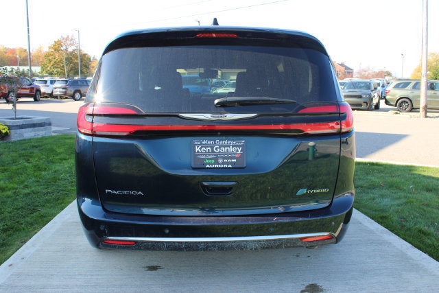 Used 2024 Chrysler Pacifica Limited FWD image 30