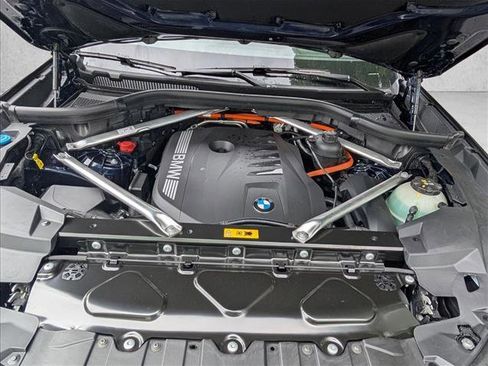 New 2026 BMW X5 xDrive50e image 18