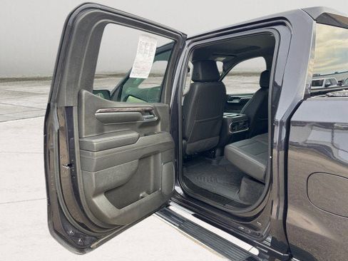Used 2023 Chevrolet Silverado 1500 LTZ image 18