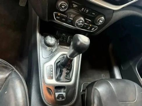 Used 2015 Jeep Cherokee Trailhawk w/ Comfort/Convenience Group image 48