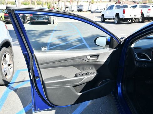 Used 2019 Hyundai Accent SE image 17